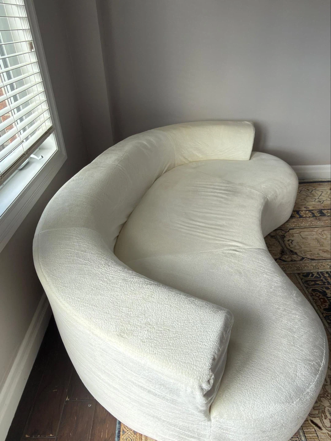 Curved Cloud Cream Sofa - photo 3