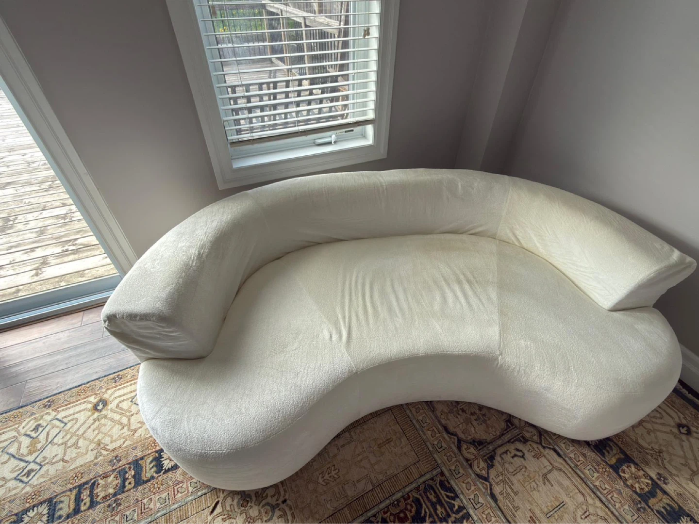 Curved Cloud Cream Sofa