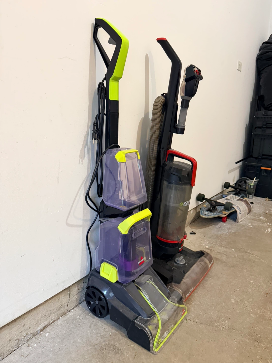 Bissell Carpet Cleaner and Vacuum - photo 2
