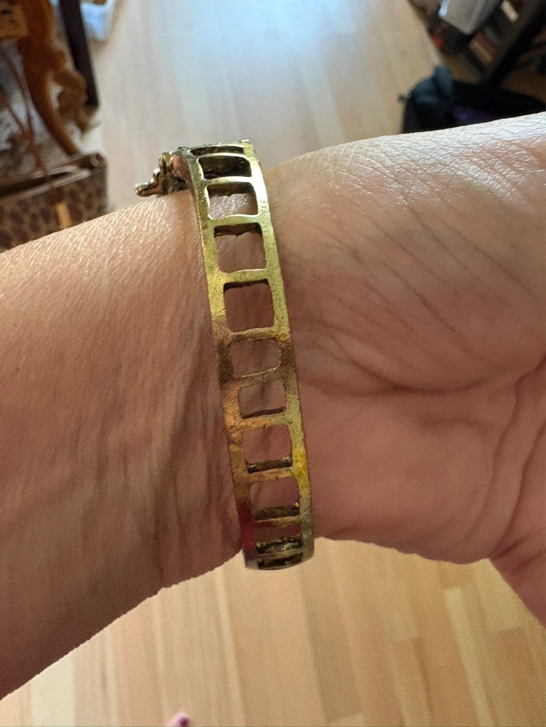 Vintage Flowers Bangle Watch  $20 firm - photo 3