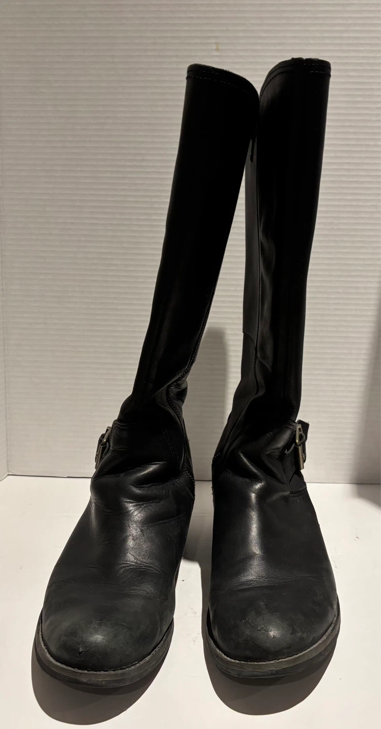 Timberland Black Leather Knee-High Boots with Buckle Detail - photo 2