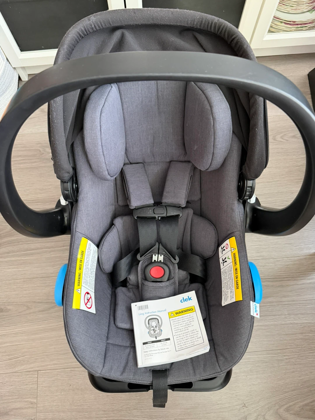 Clek Liing Infant Car Seat with base