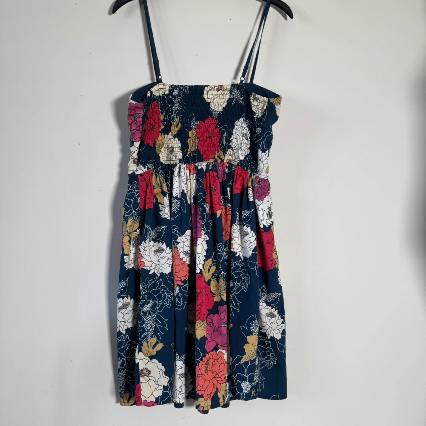 Land of the free Floral Smocked Sundress size Large - photo 4