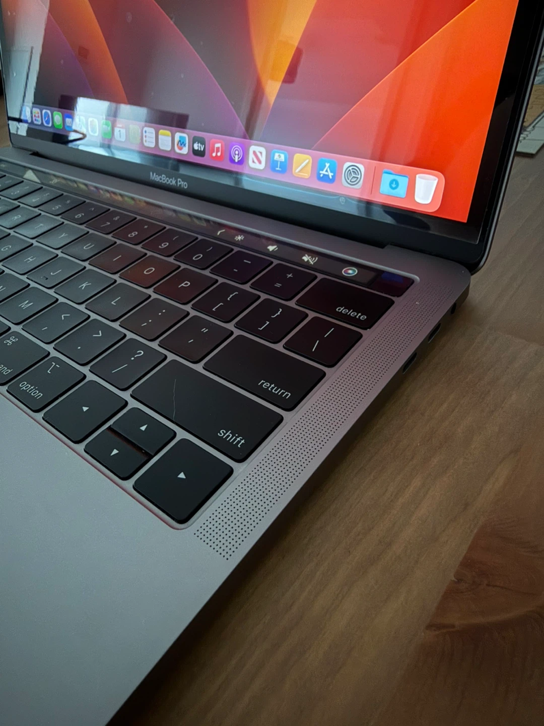 Apple MacBook Pro Laptop - photo 5