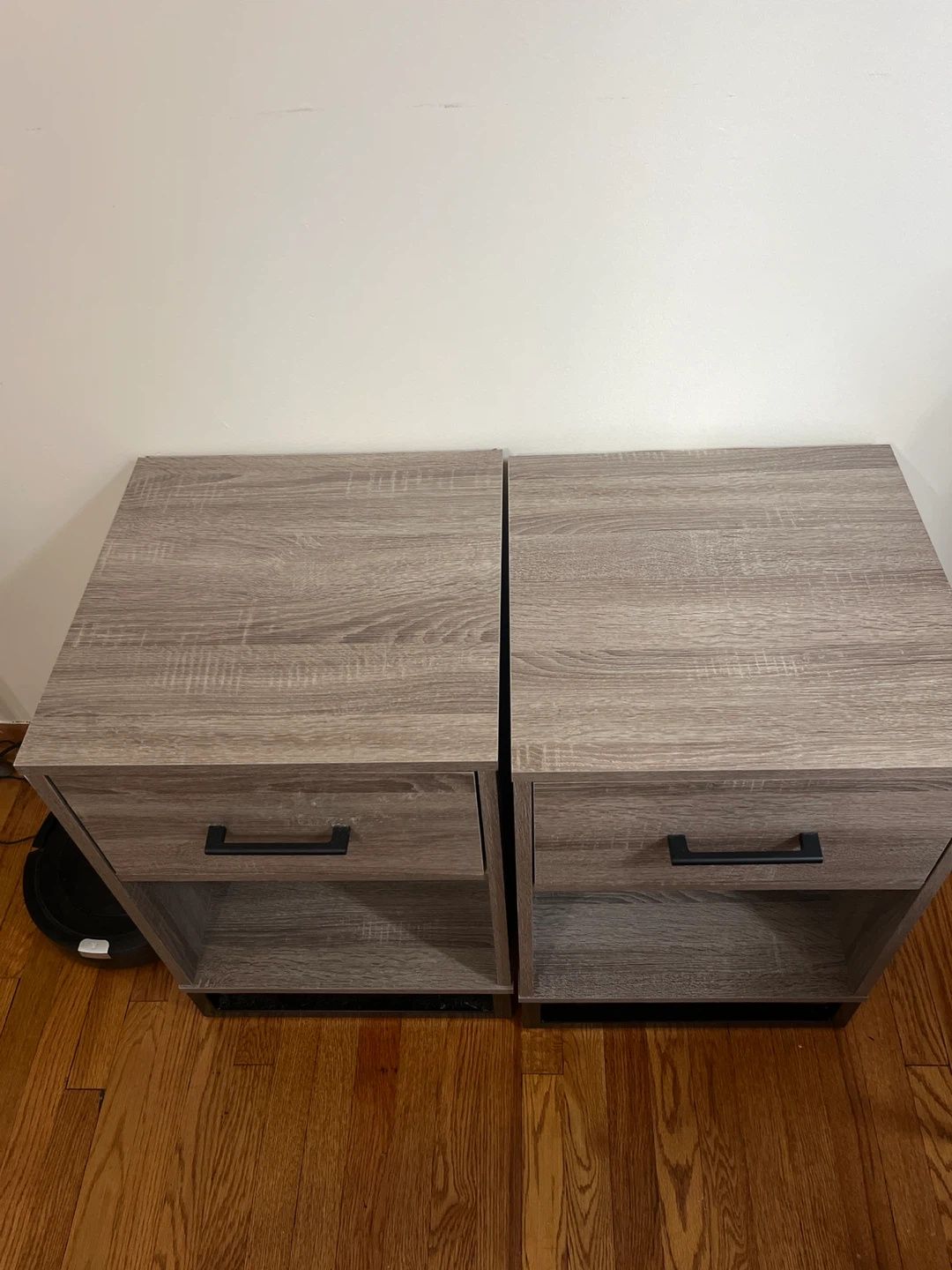 2x Wood Grain Nightstands with Drawer and Shelf - photo 2