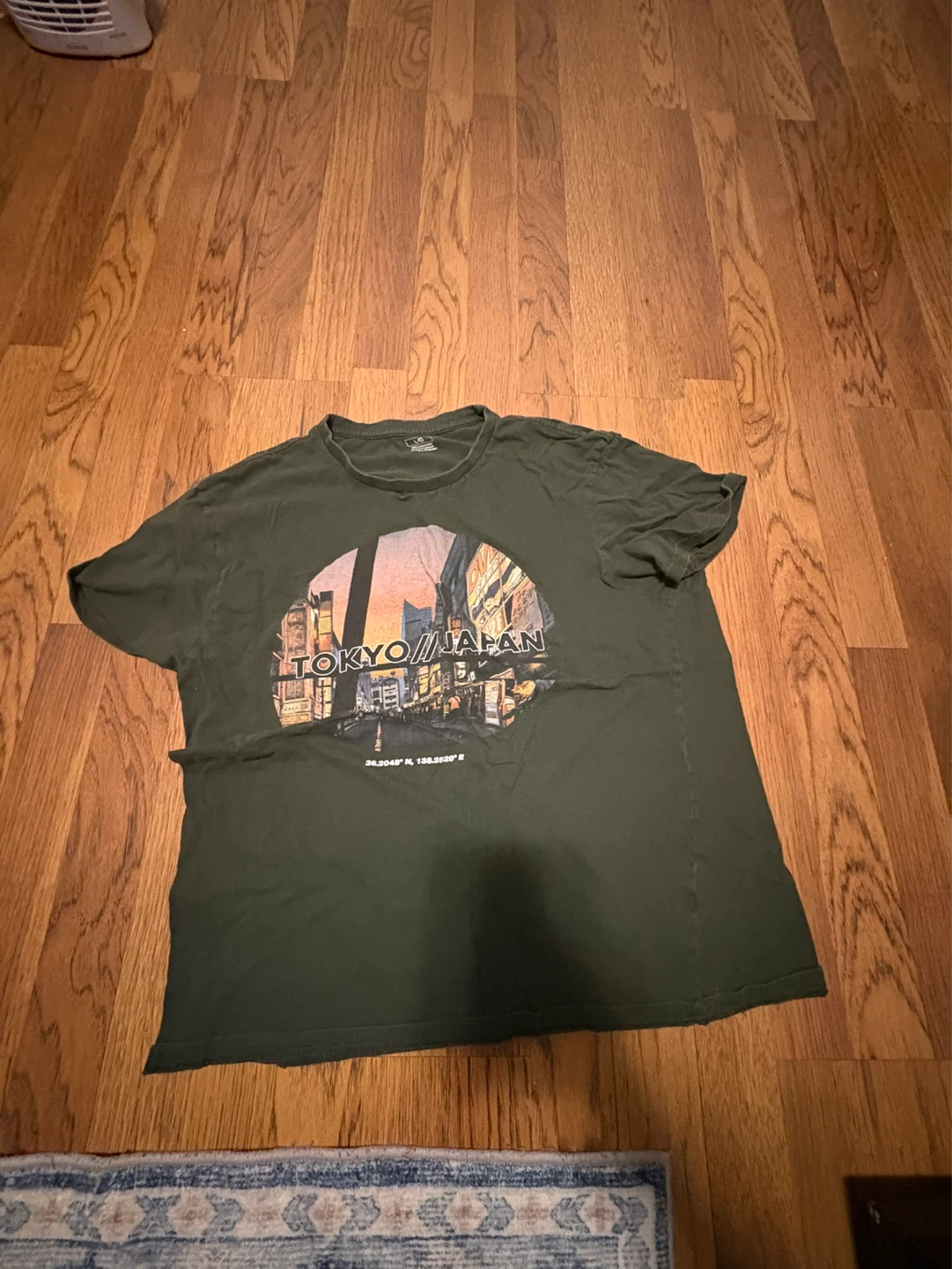 Japan graphic T-Shirt Size L/G