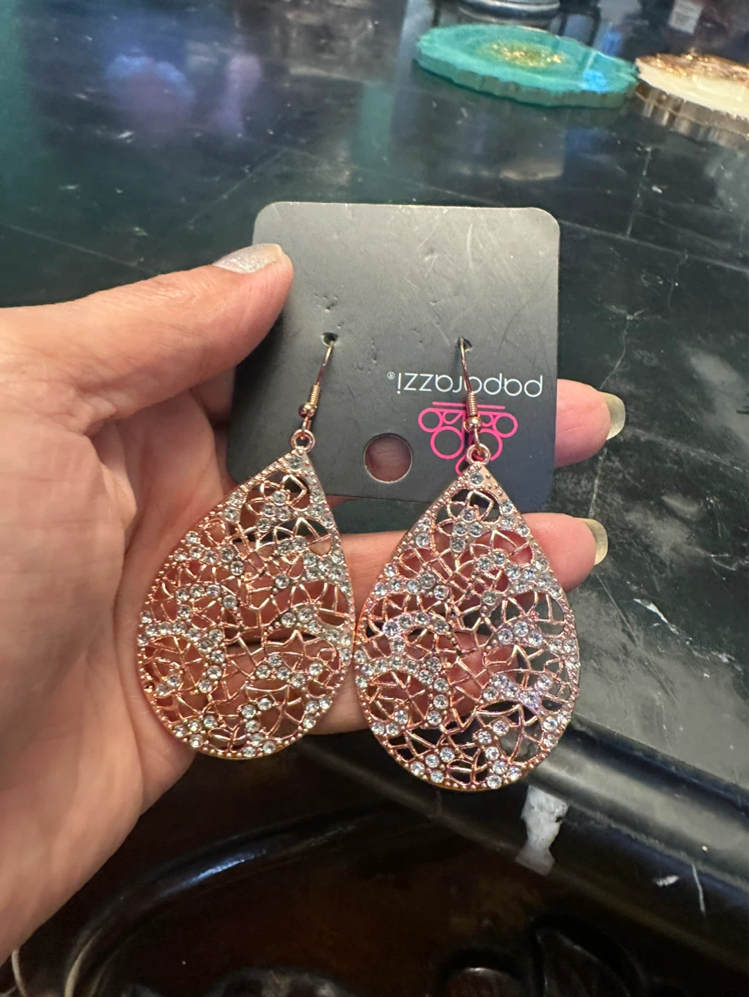 Paparazzi Teardrop Earrings Rose Gold Rhinestone - photo 2