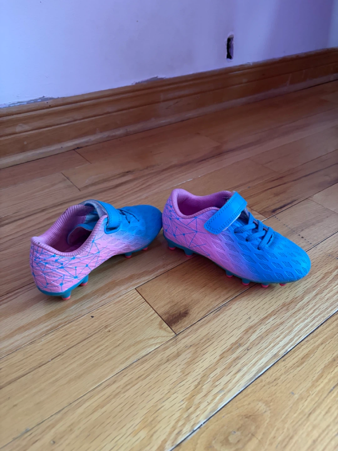 Kids Soccer Cleats Size 11 - photo 5