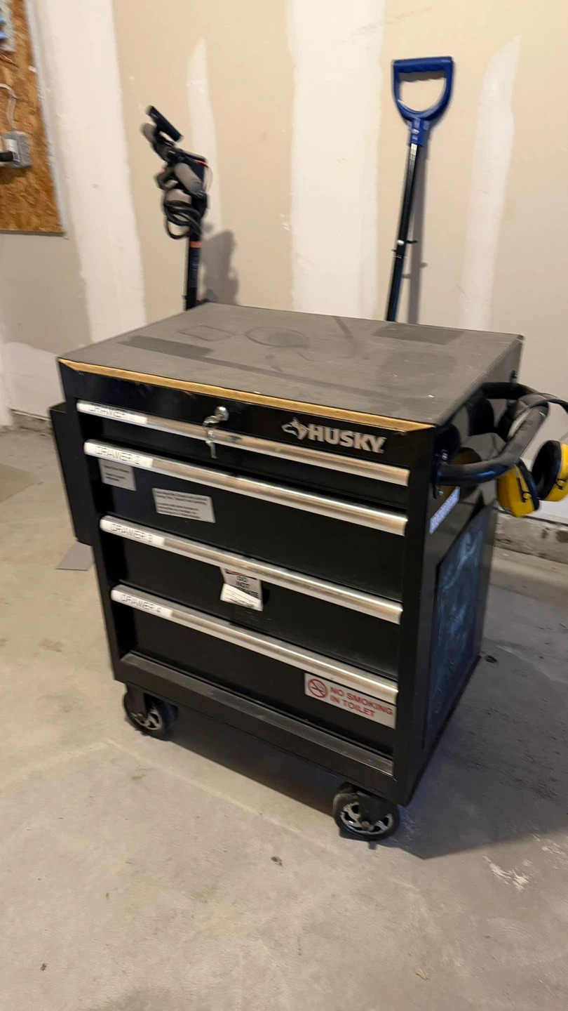 Husky 4-Drawer Rolling Tool Chest