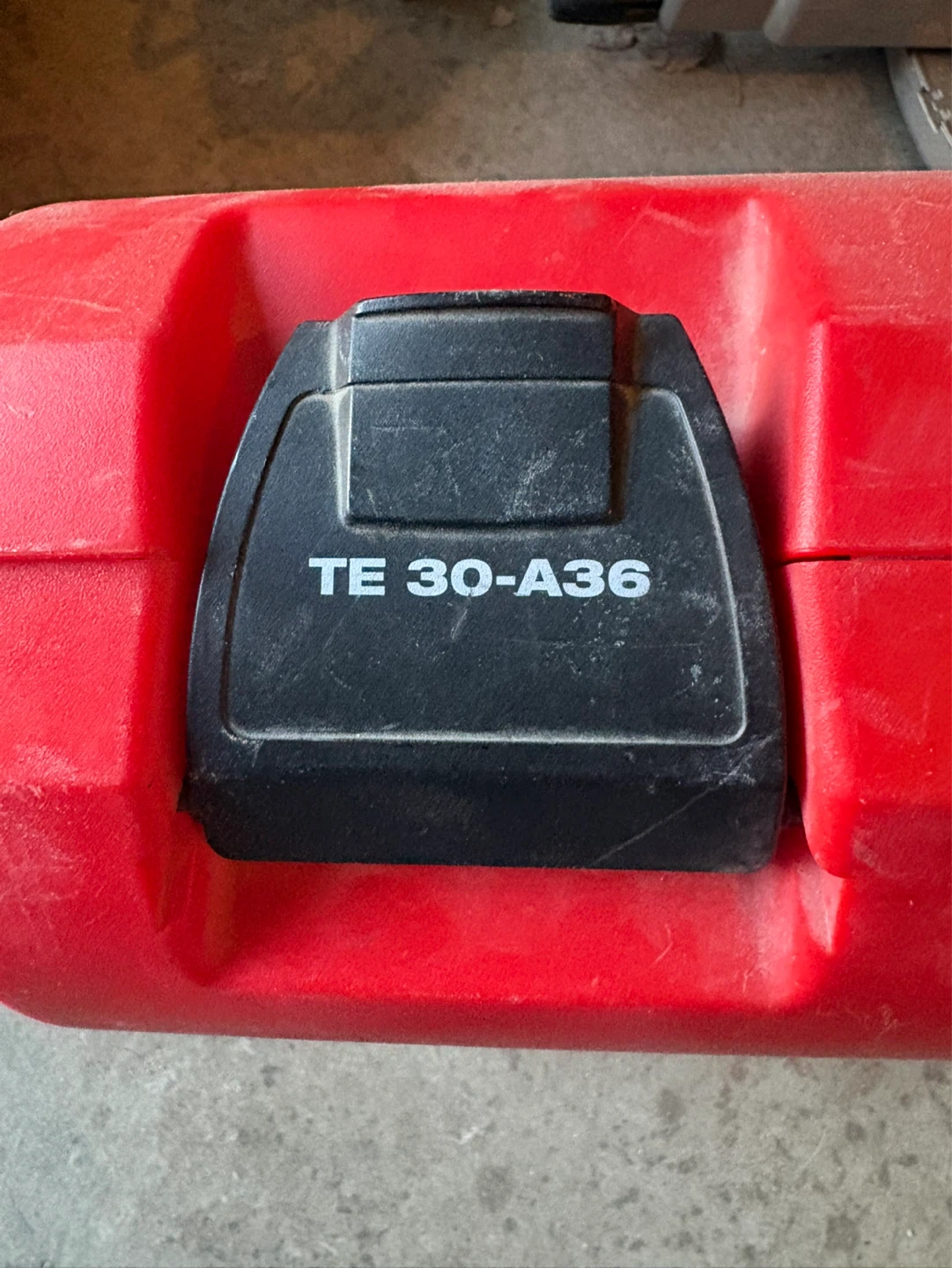 Hilti TE 30-A36 Cordless Rotary Hammer - photo 2