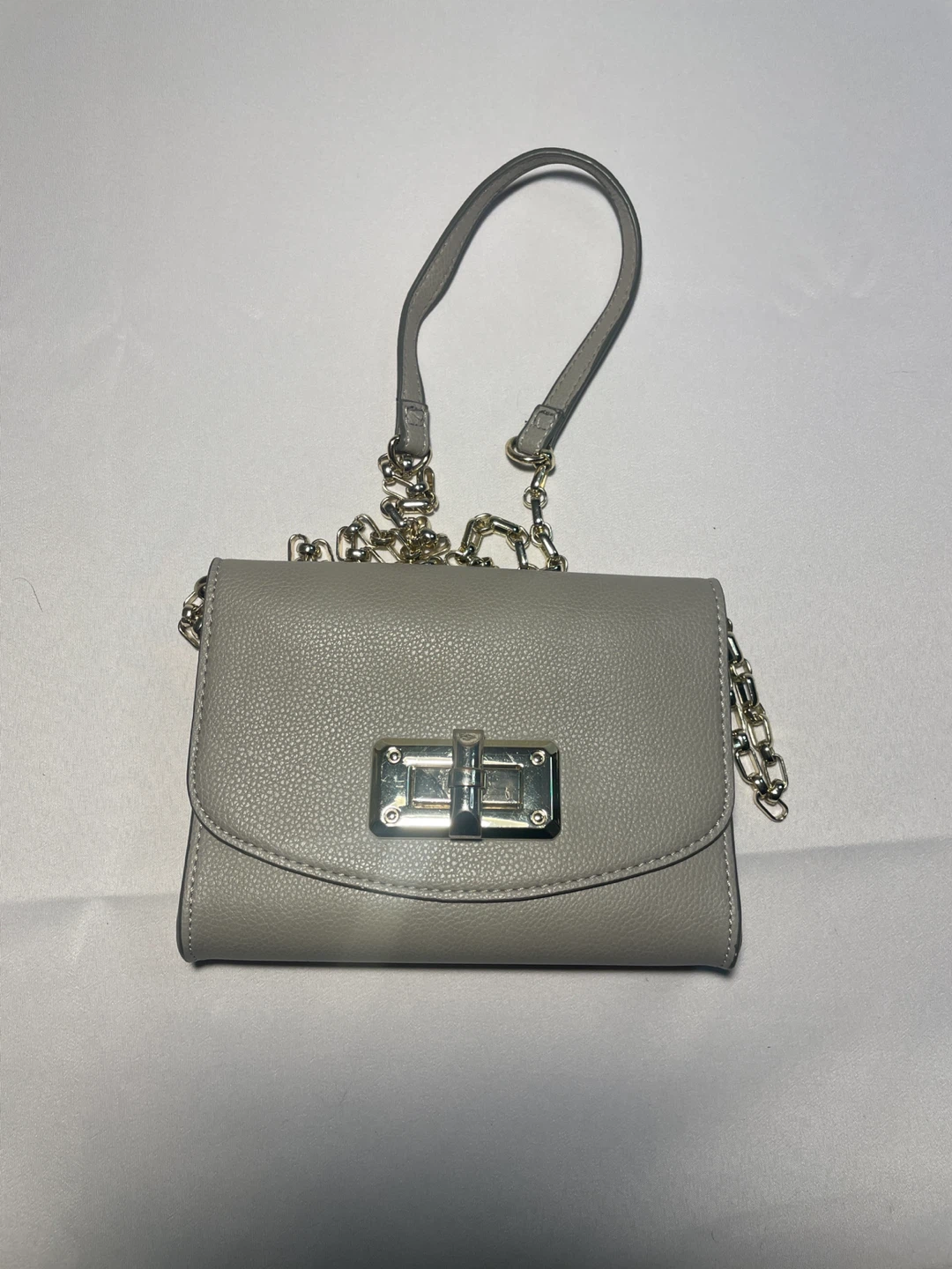 Grey crossbody purse with chain strap