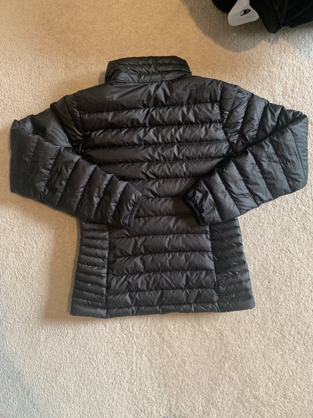 Patagonia Women's XS Down Jacket - photo 4