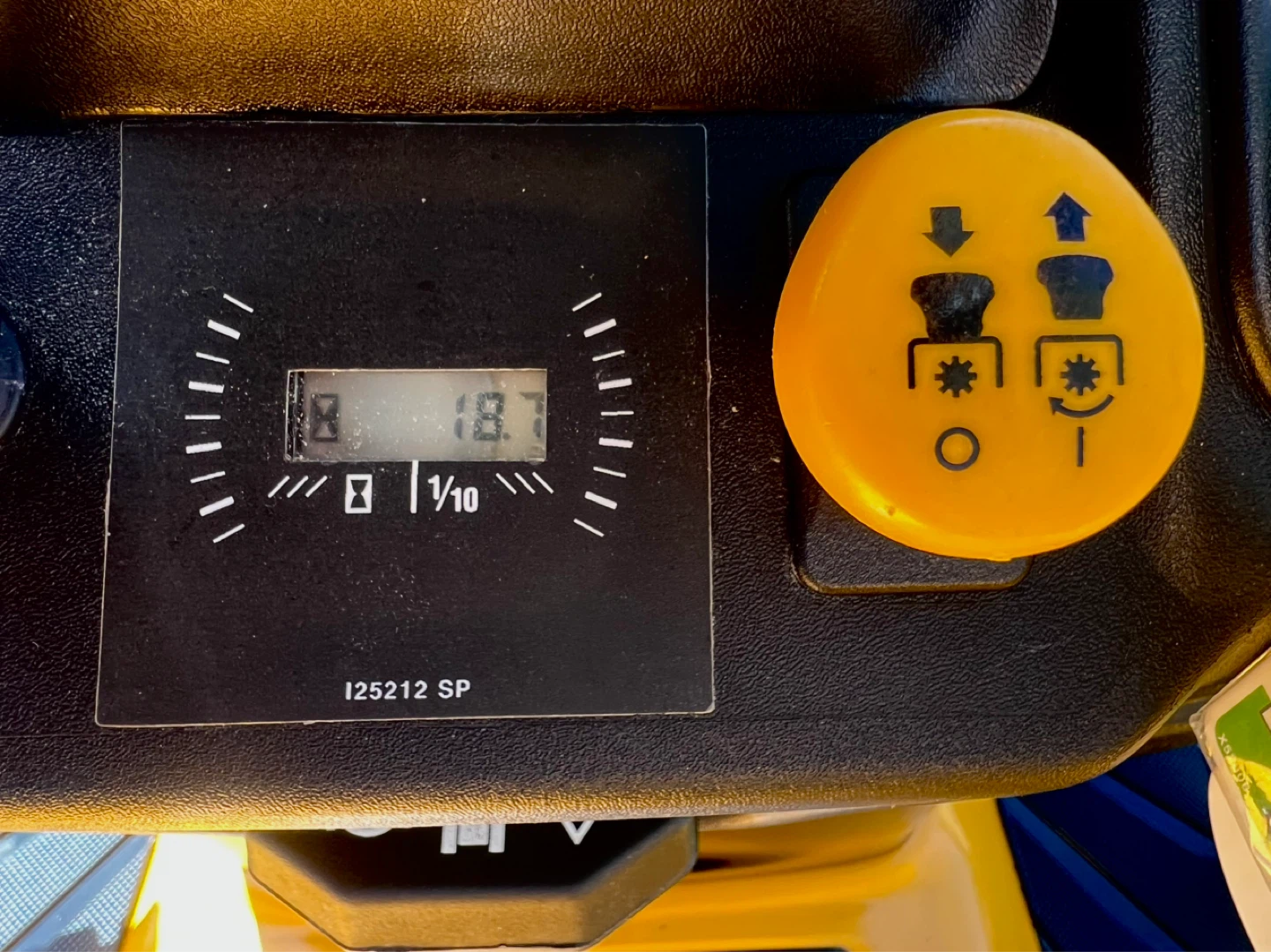 18 Hours - Cub Cadet XT2 With Commercial Fabricated Deck - photo 4