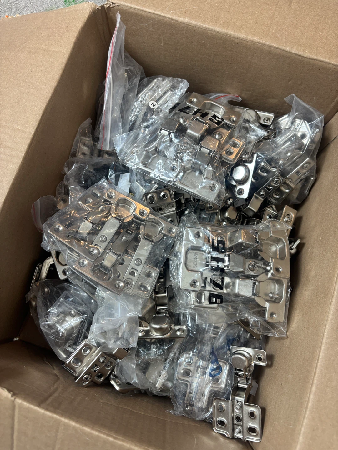 Lot Brand New Cabinet Hinges - photo 2