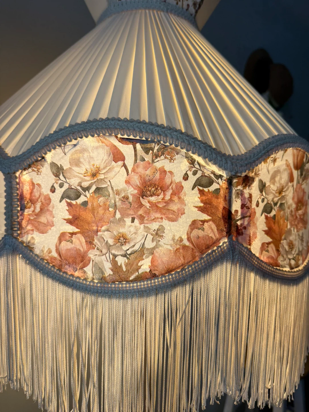 Vintage Floral Accent Floor Lamp - photo 2