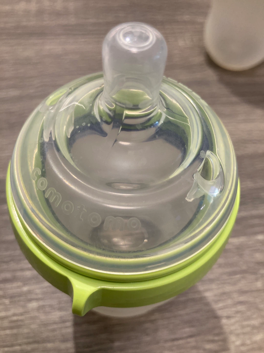 Comotomo Baby Bottles - Set of 4 plus mini one - photo 4