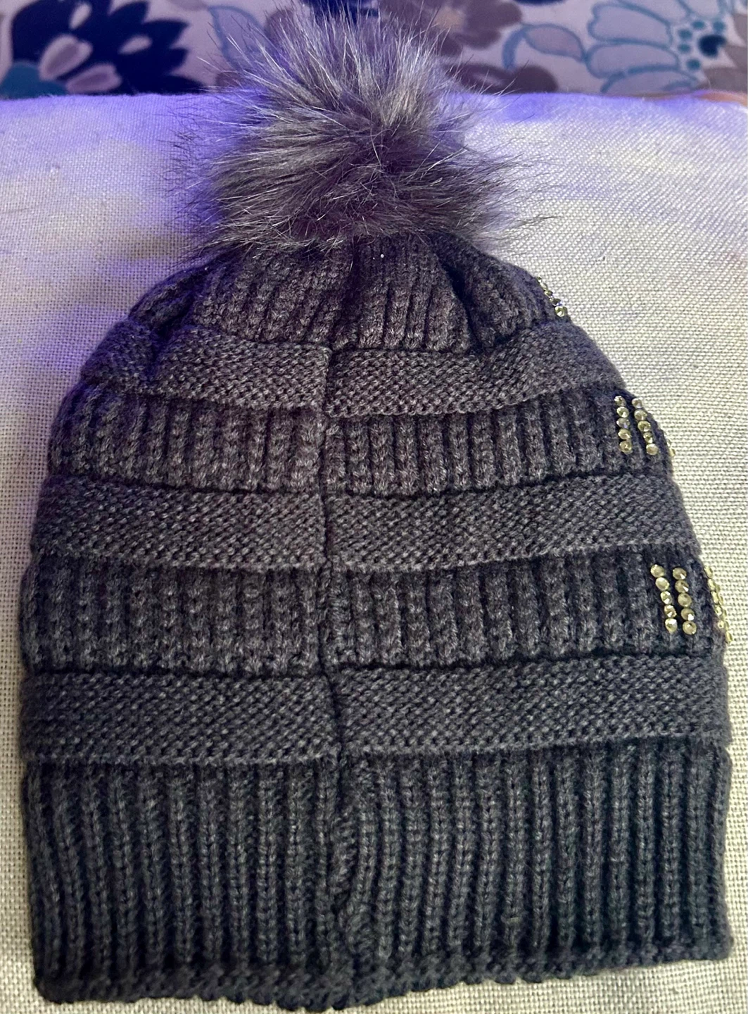 Gray Beanie with Faux Fur Pom  Sequins - photo 2
