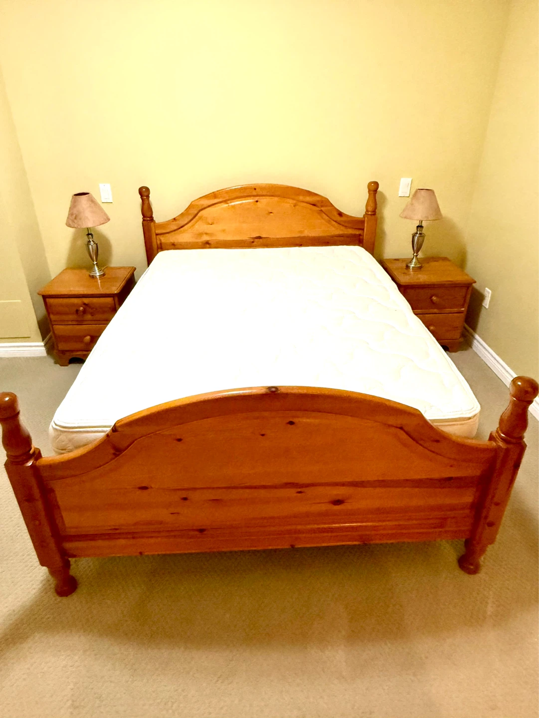 Solid Hand made Wooden Pine Bed Frame with Mattress