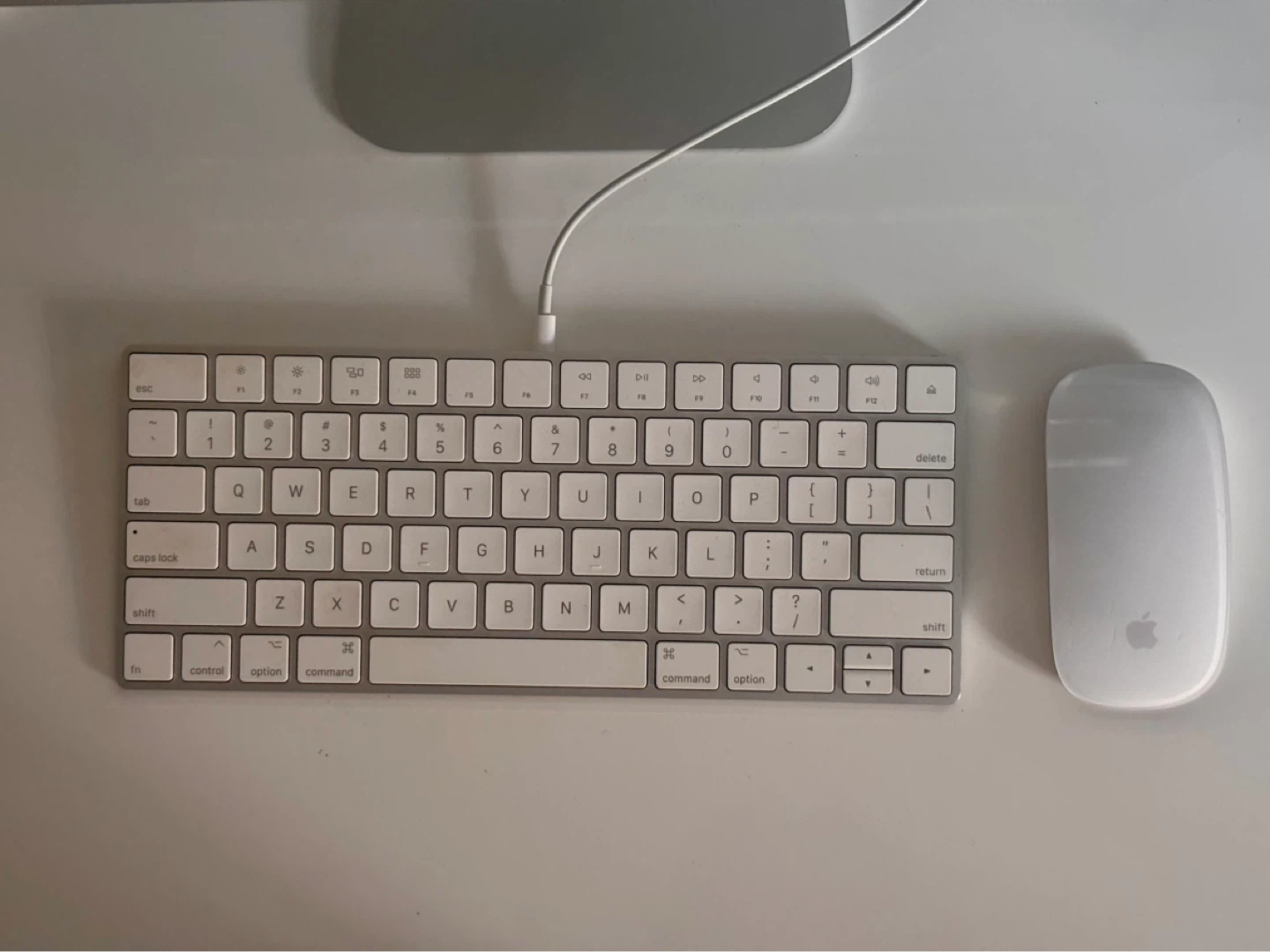 iMac 21” (2019) — GREAT CONDITION! - photo 4