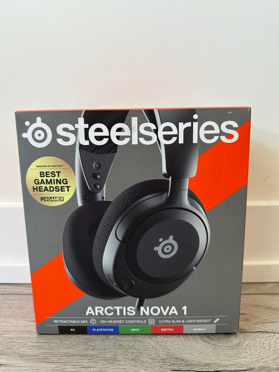 SteelSeries Arctis Nova 1 Gaming Headset