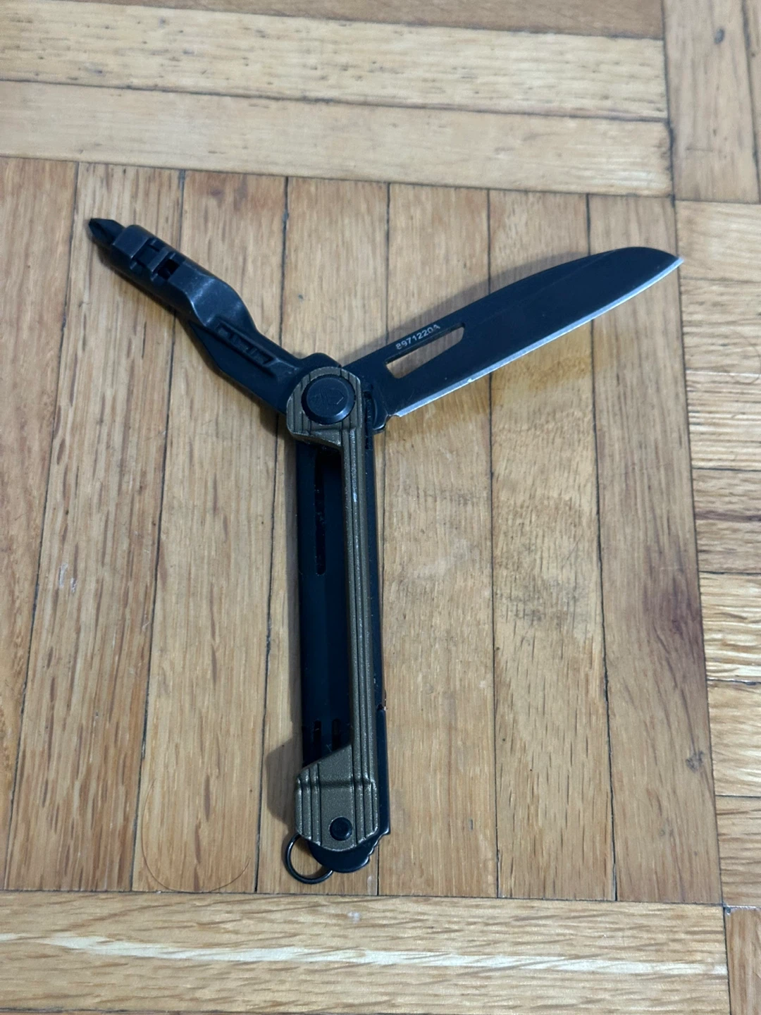 Gerber Multi-Tool - photo 2