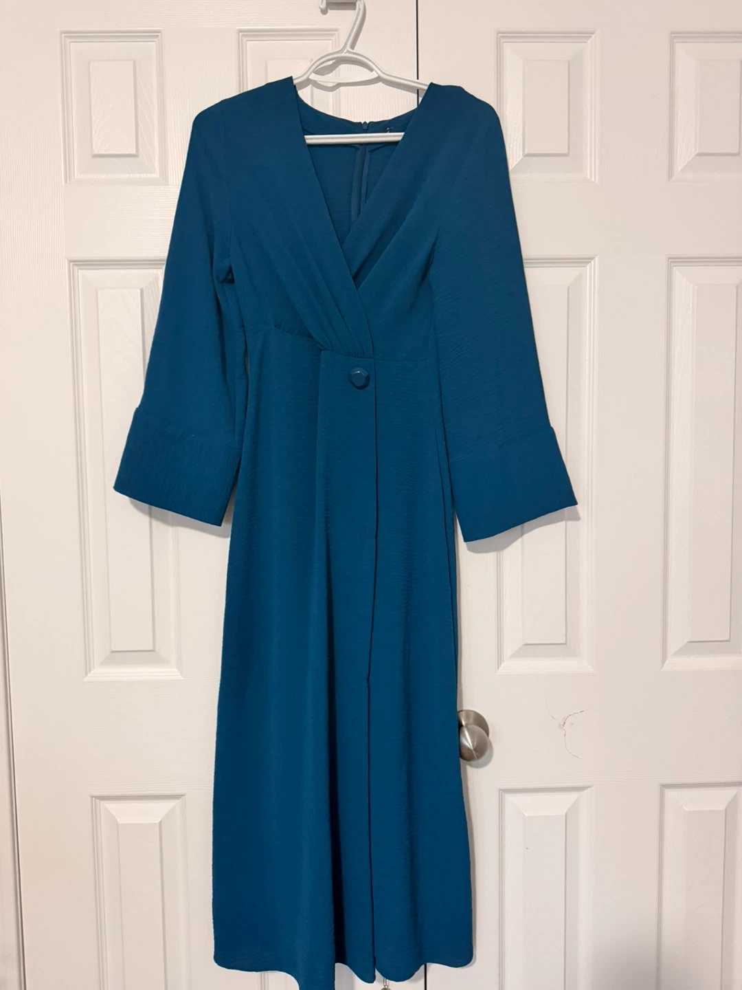 Zara xs Teal V-Neck Midi Dress with Button Detail