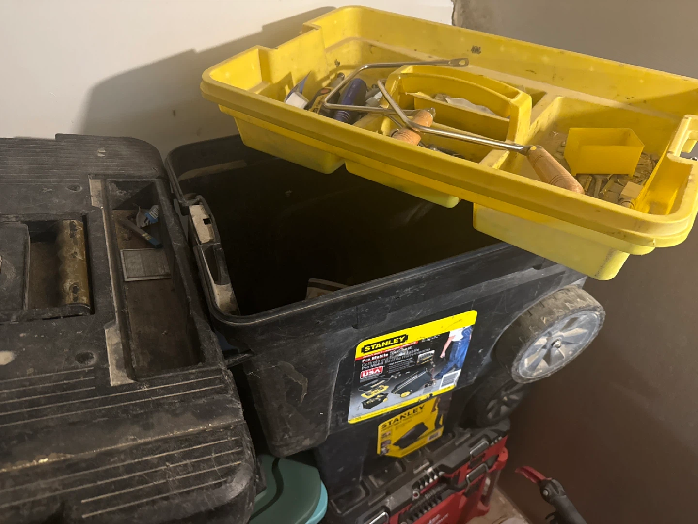 Stanley Pro Mobile Tool Chest - photo 3