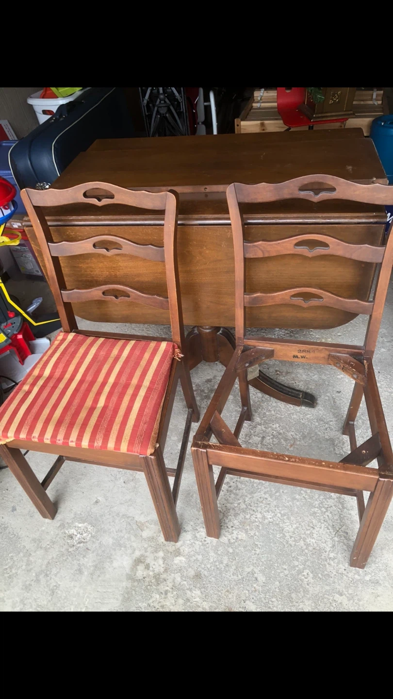 Drop Leaf Table with 2 Chairs - photo 3