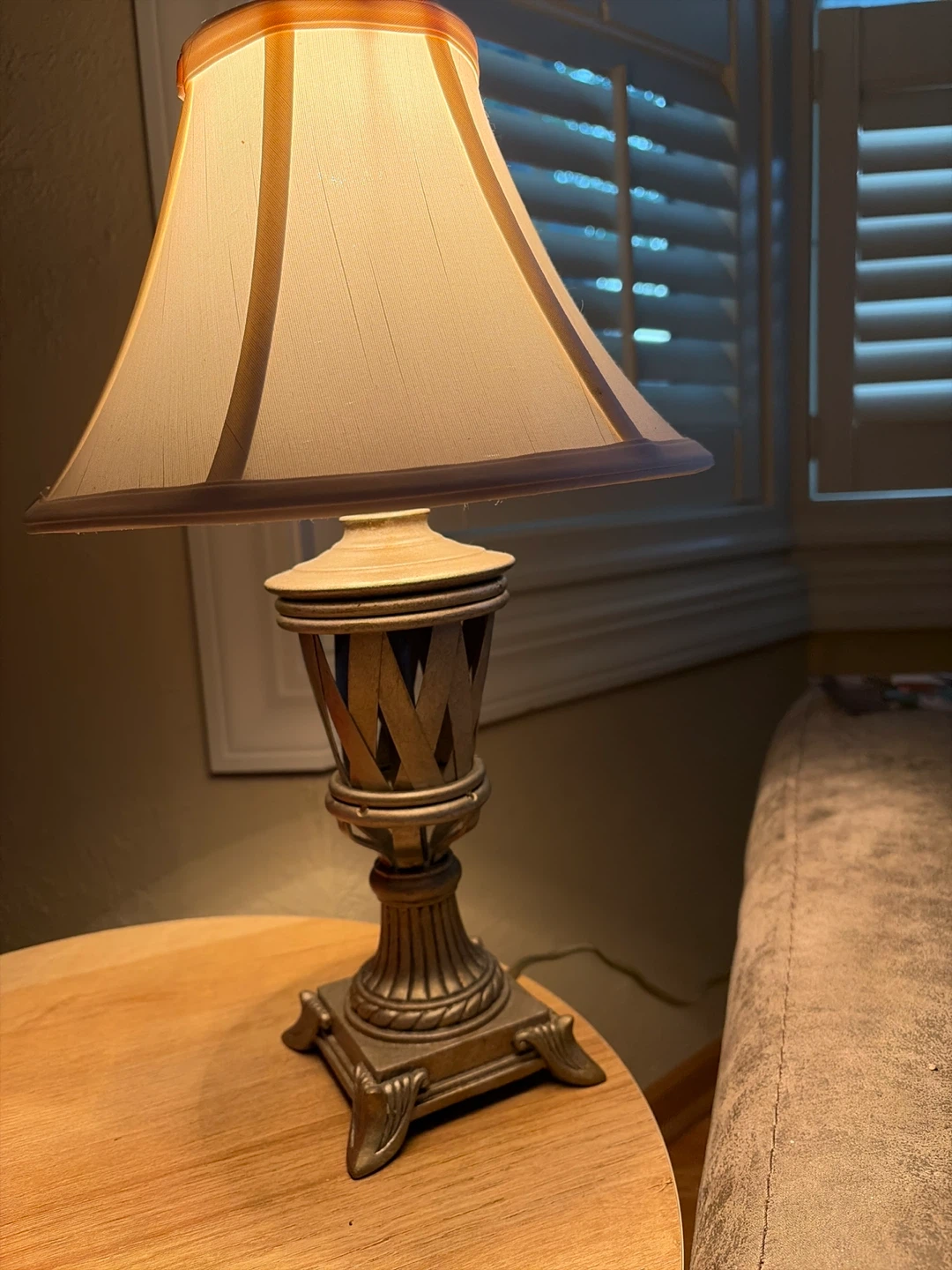 Decorative Table Lamp
