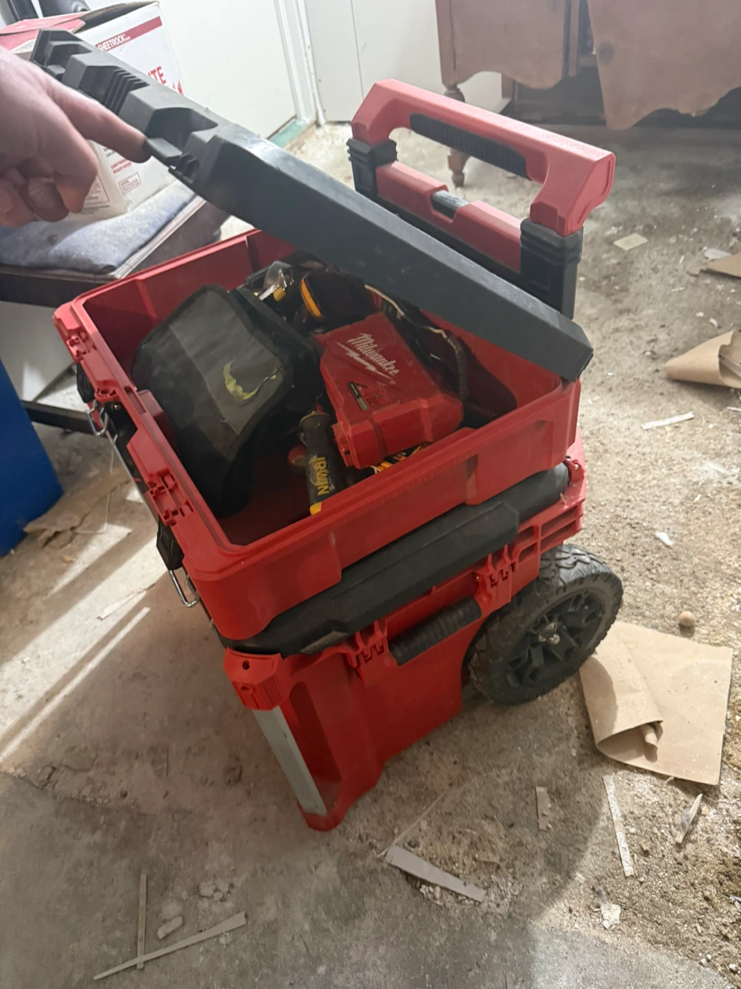 Milwaukee PACKOUT Rolling Tool Box - photo 2