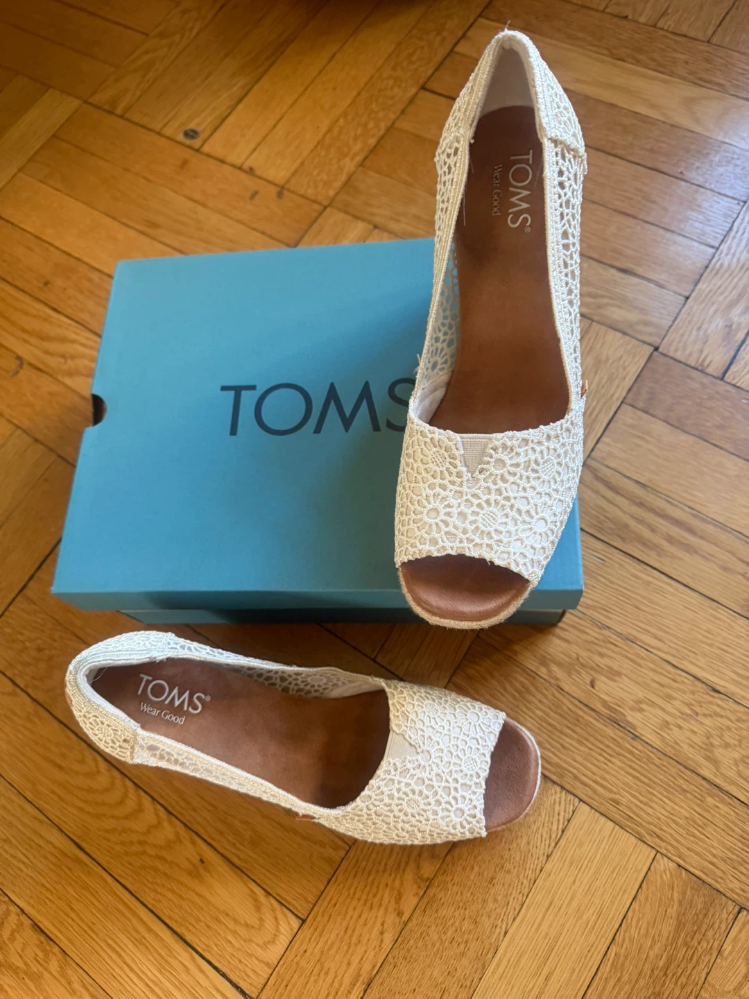TOMS White Lace Wedge Espadrille Shoes - photo 2