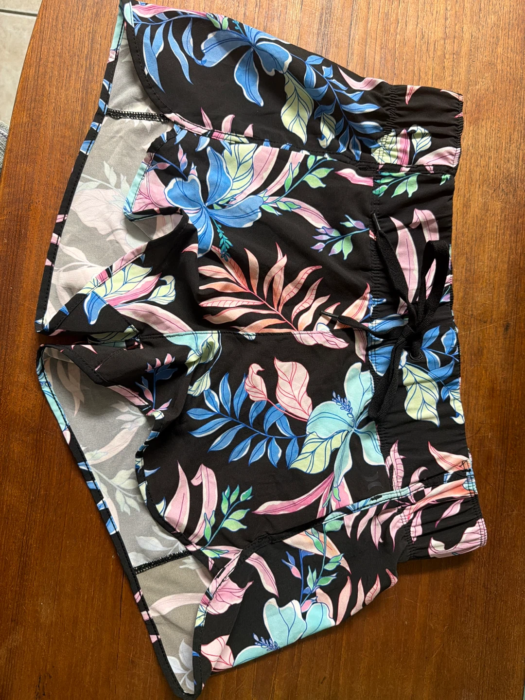 Hurley Women's Floral Swim Shorts Size M