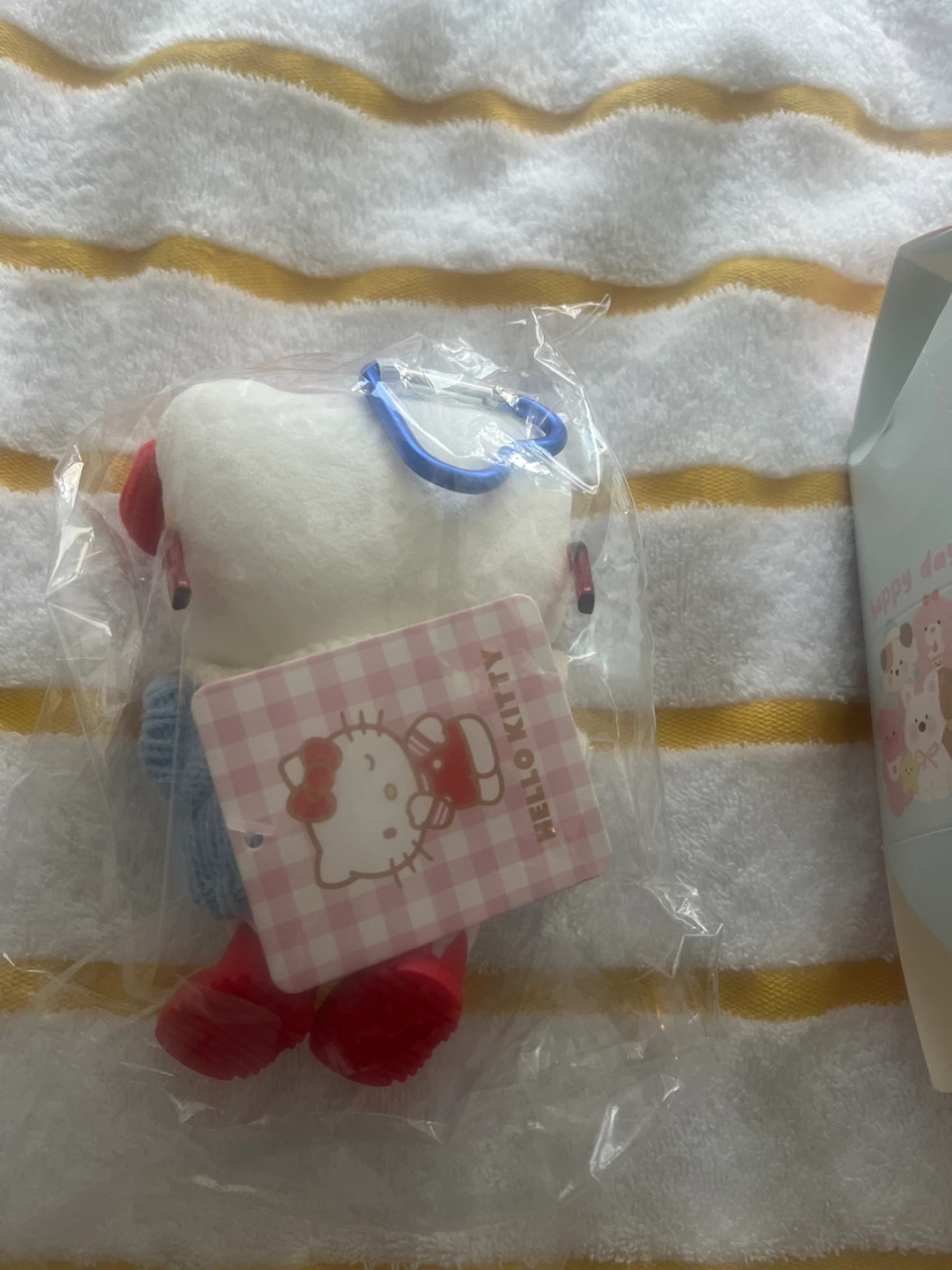 Hello Kitty Plush with Glasses and Scarf - photo 2