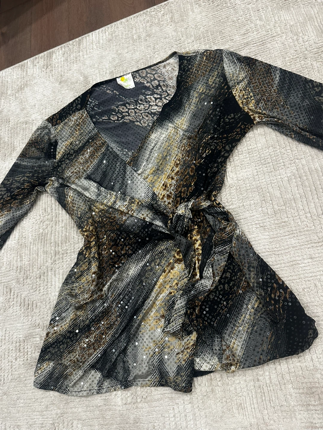 Vintage Island Girl wrap top - photo 2