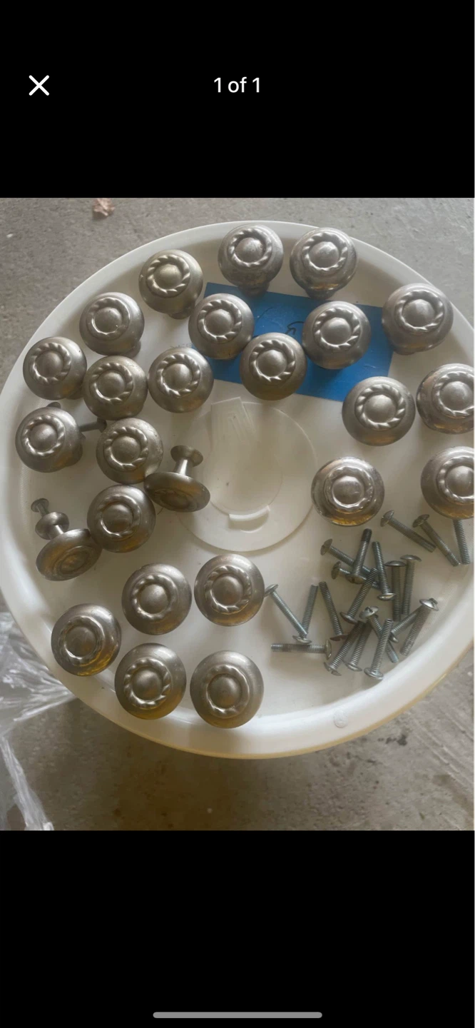 Set of 24 Silver Drawer Knobs with Screws