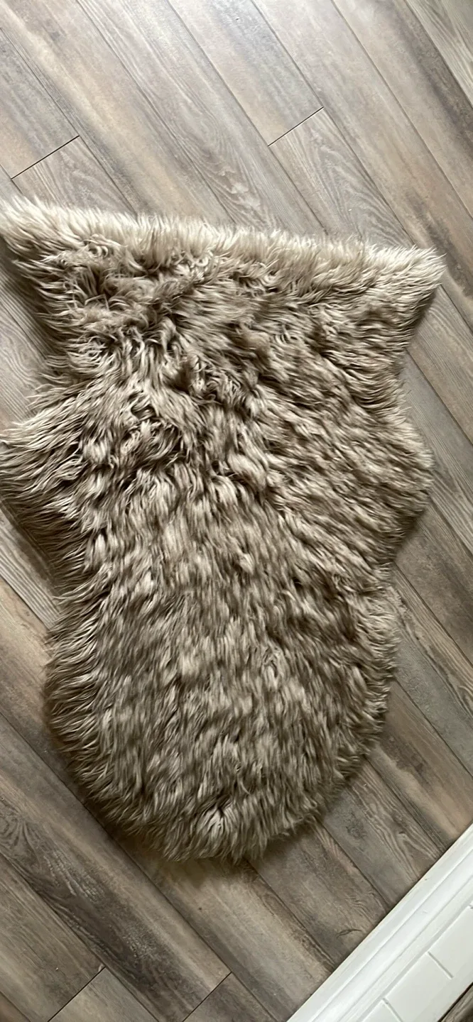 Grey Faux Fur Rug Set - photo 3