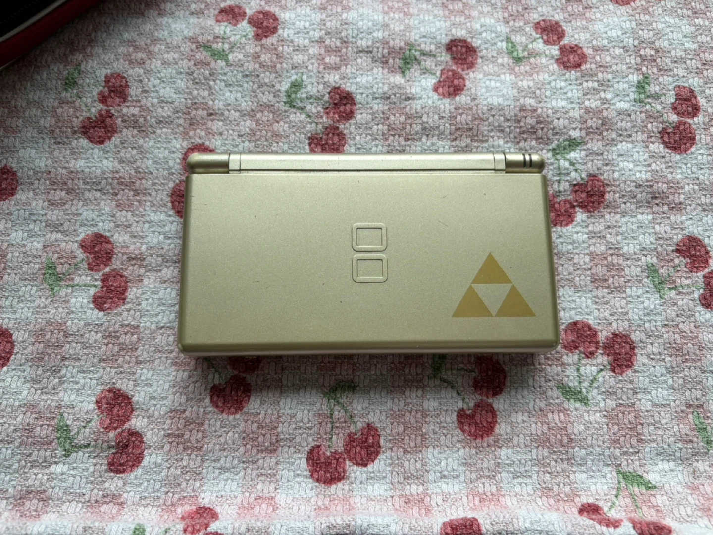 Nintendo DS Lite Gold Legend of Zelda