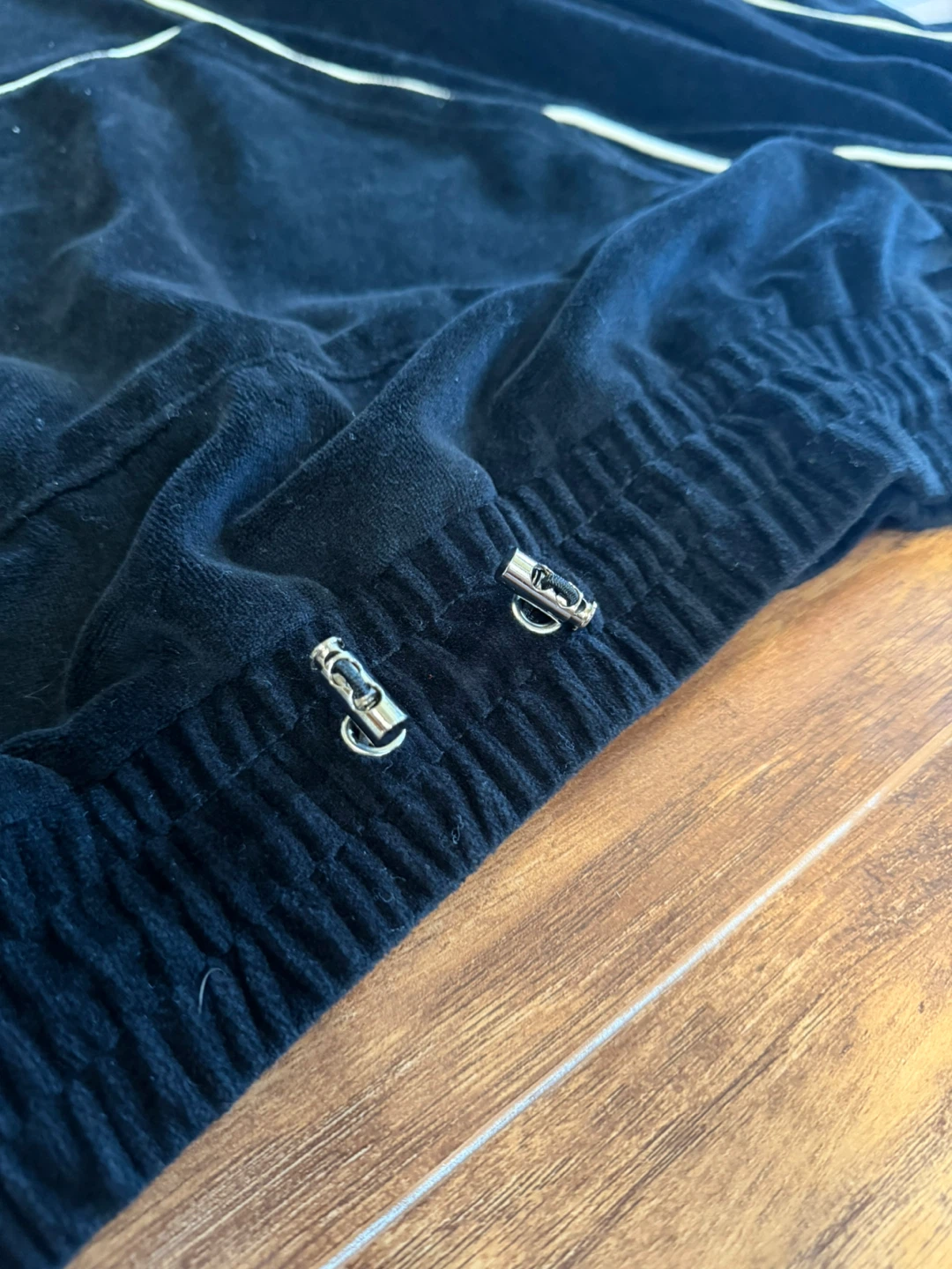 MANIERE DE VOIR Black Velour Hoodie - photo 3