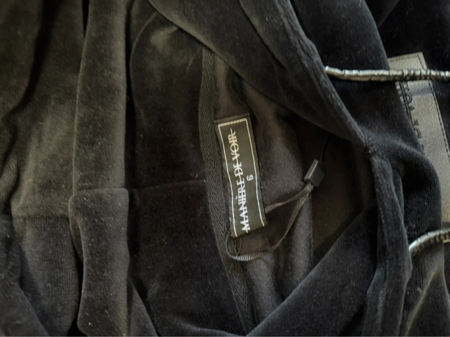 MANIERE DE VOIR Black Velour Hoodie - photo 4