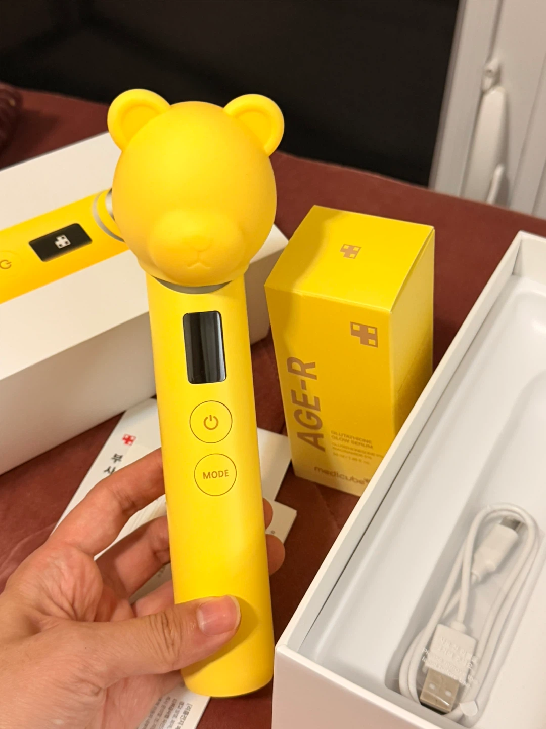(NEW) Medicube AGE-R Glutathione Glow Serum Device