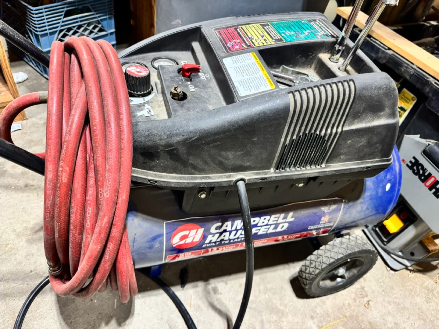 Campbell Hausfeld Air Compressor with Hose - photo 2