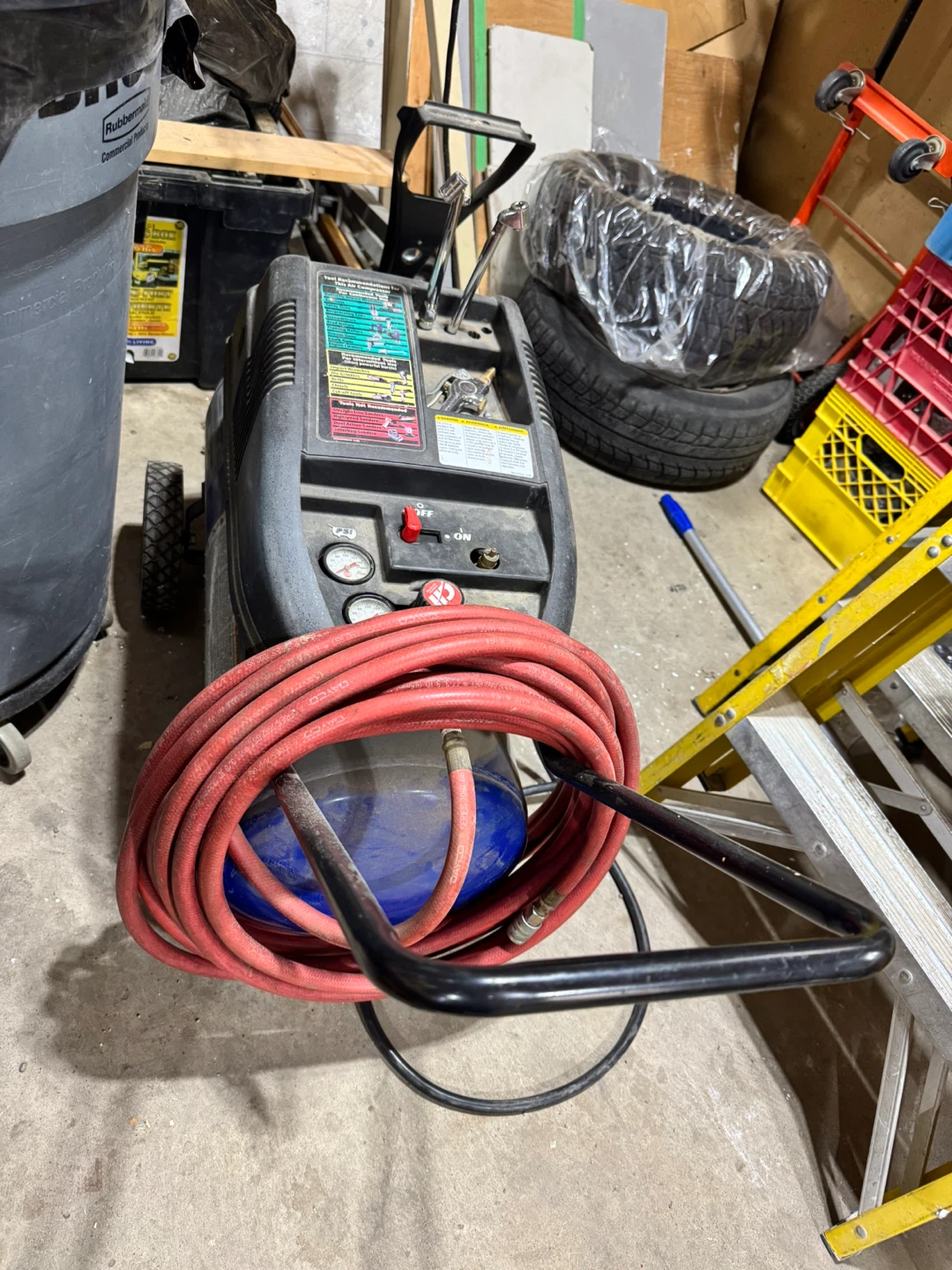 Campbell Hausfeld Air Compressor with Hose