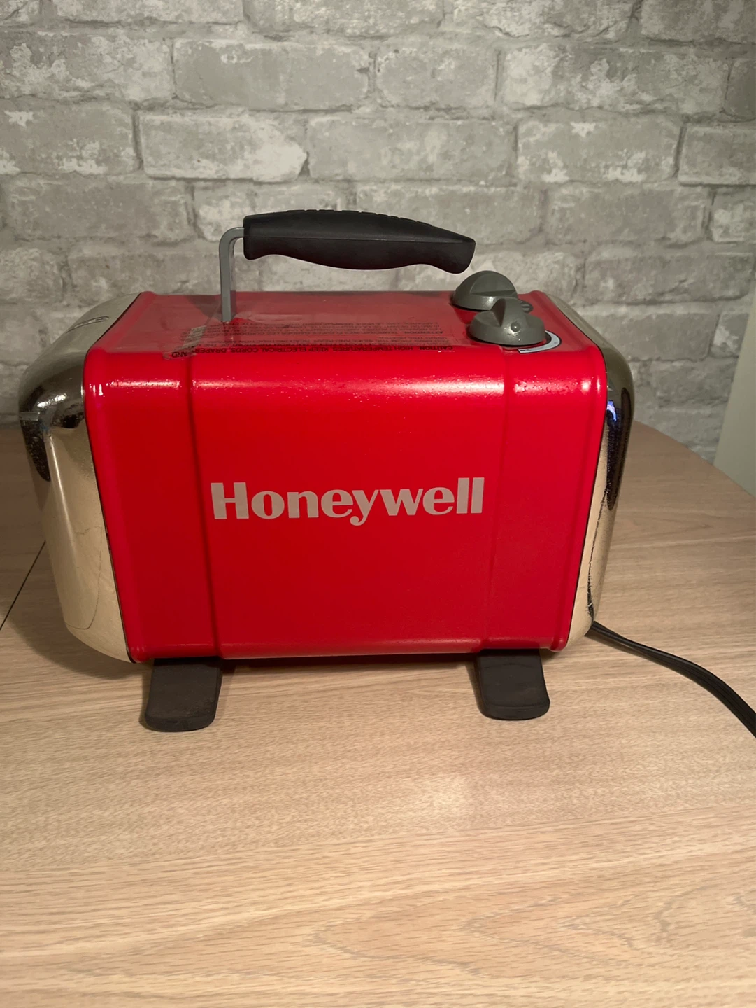 RED Honeywell HZ-510MPC Portable Heater
