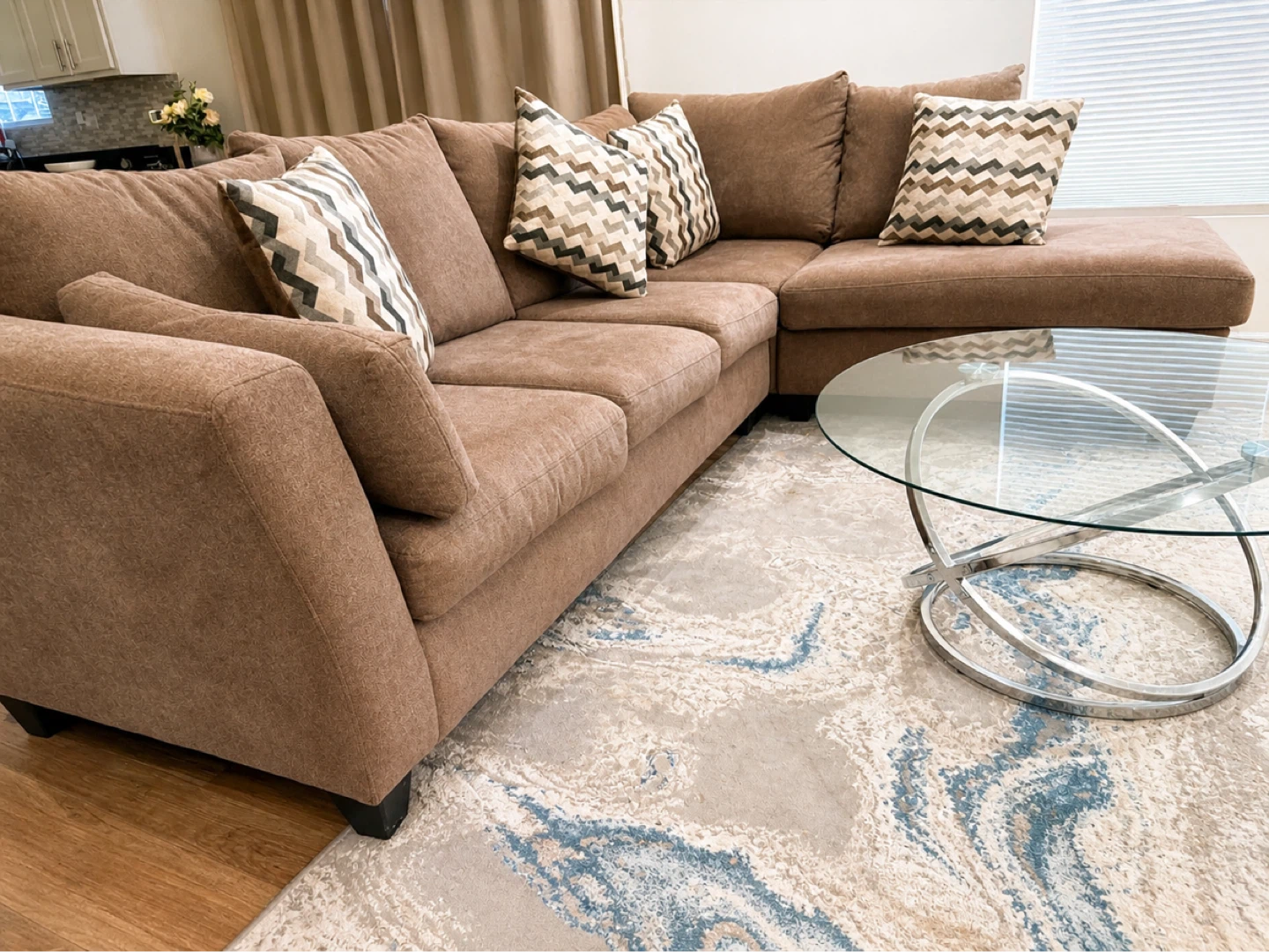 Brown Sectional Sofa with 4 Accent Pillows - photo 5
