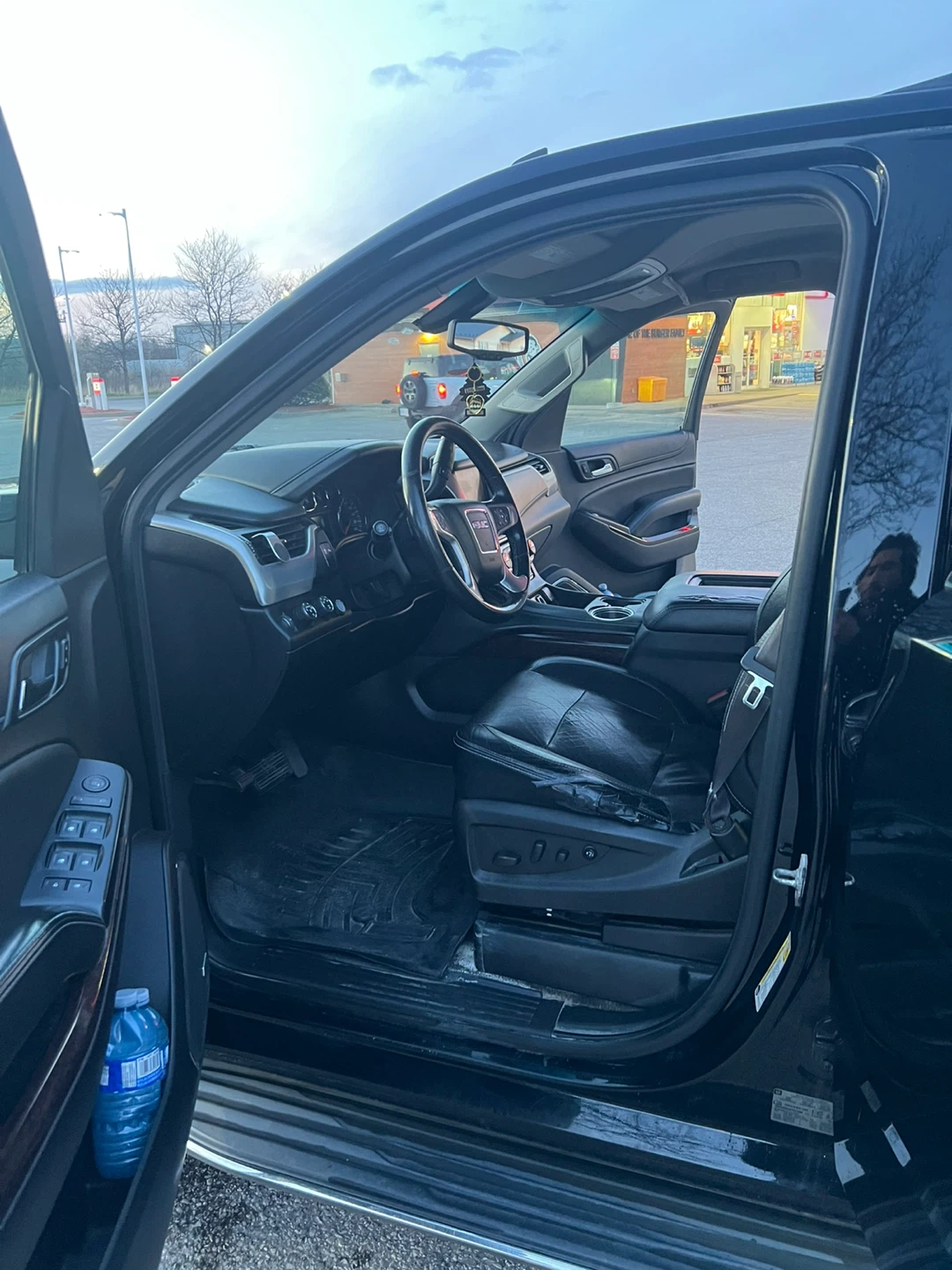 2015 GMC Yukon XL SUV - photo 5