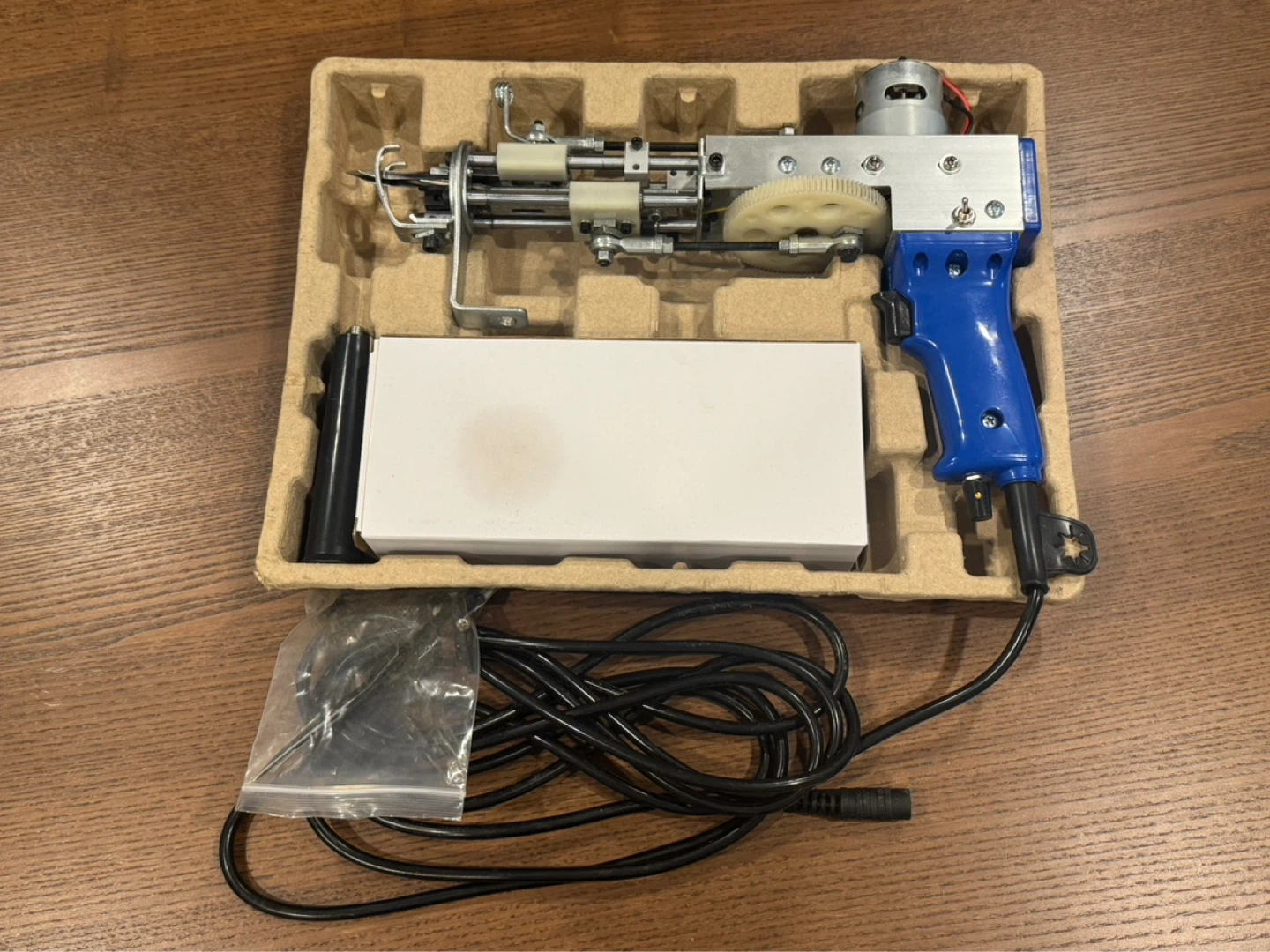 Cut pile Tufting Gun