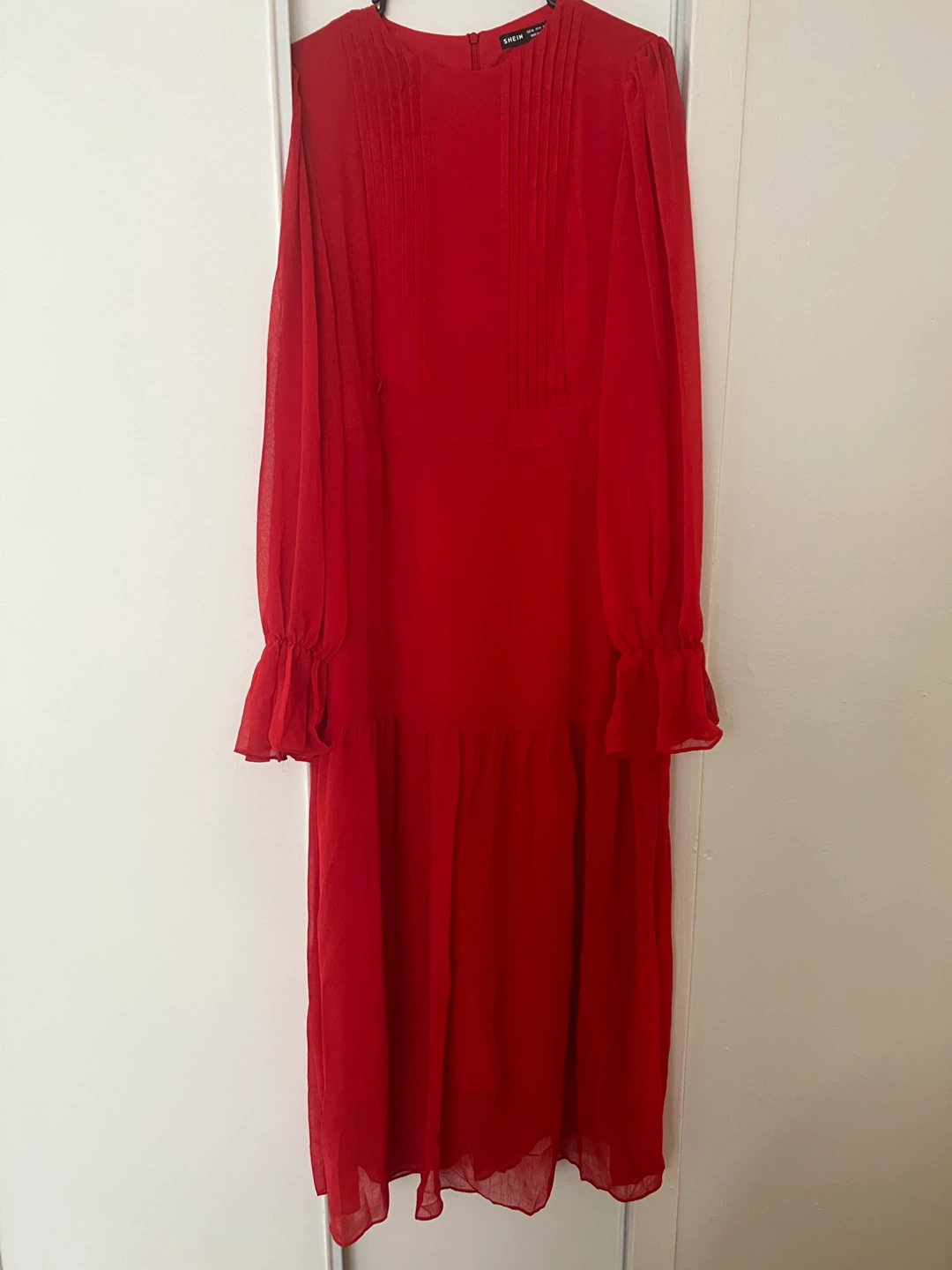 SHEIN Red Pleated long Dress
