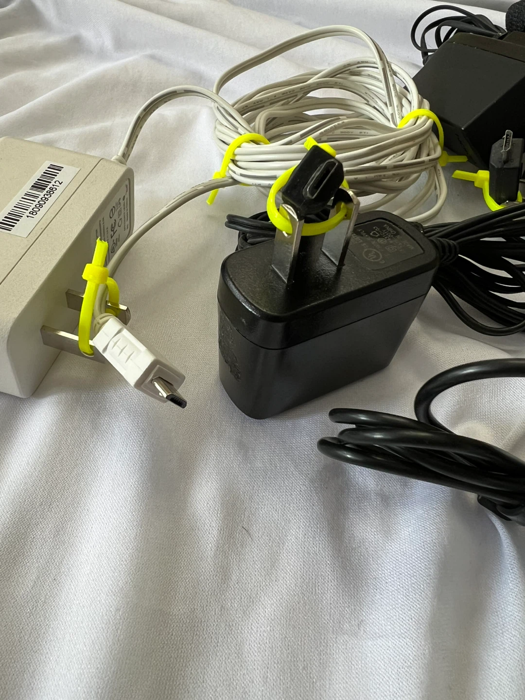 Lot of AC Adapters - photo 4