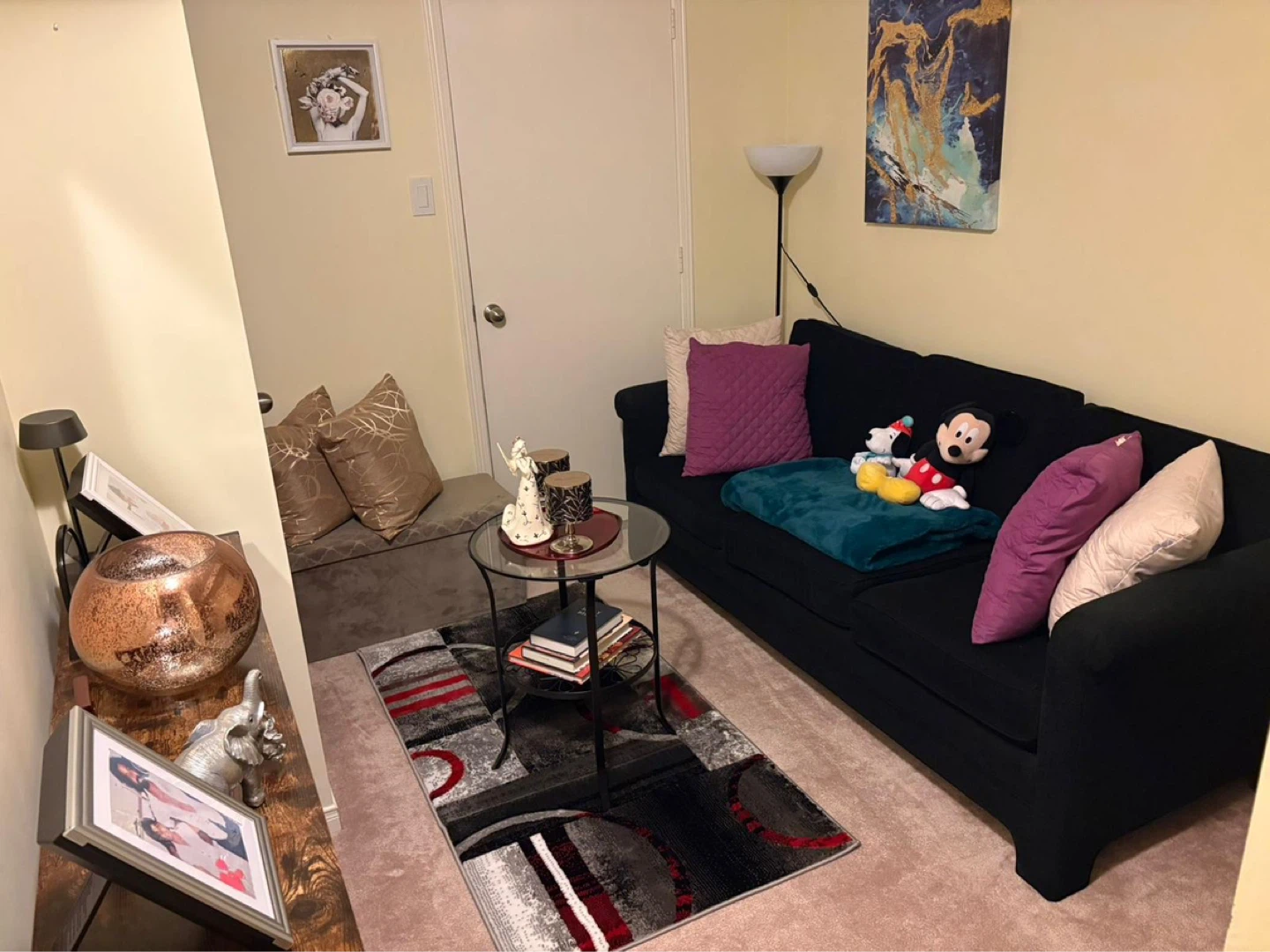 Basement-Apartment for Rent - photo 4