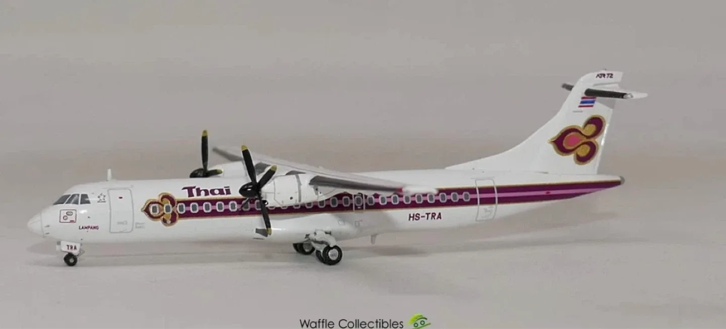 Thai Airways ATR 72 Model Airplane scale 1:400